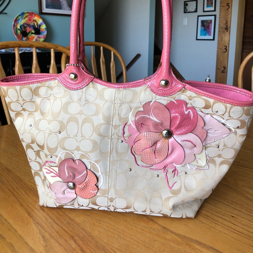 COACH / Handbag / Pink-Coral Color & Tan & flowers